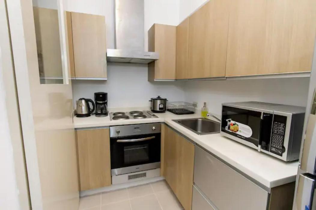 Bgc Private Apartments Manila Bagian luar foto